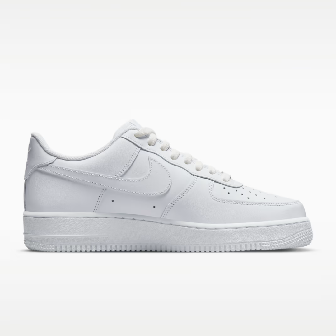Nike Air Force 1 ’07 Triple White – Image 5